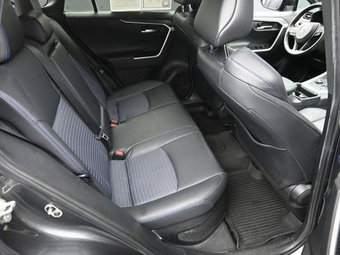 Used 2020 Toyota RAV4 XSE AWD/4WD image 10