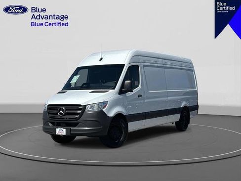 Used 2025 Mercedes-Benz Sprinter 2500 image 1