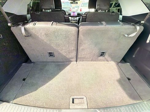 Used 2021 Ford Explorer XLT w/ Equipment Group 202A image 31