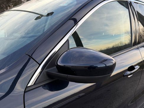 Used 2021 Ford Escape SE image 11