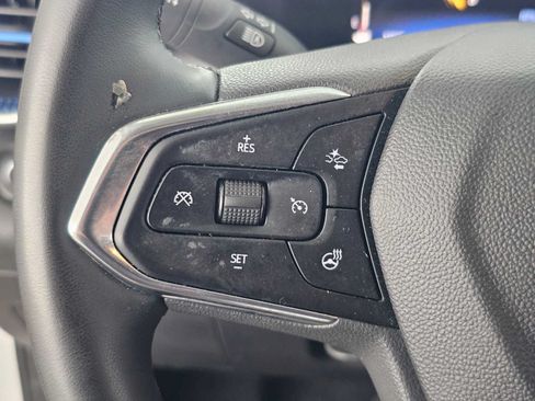 Used 2024 Chevrolet Trax LT w/ Driver Confidence Package FWD image 27