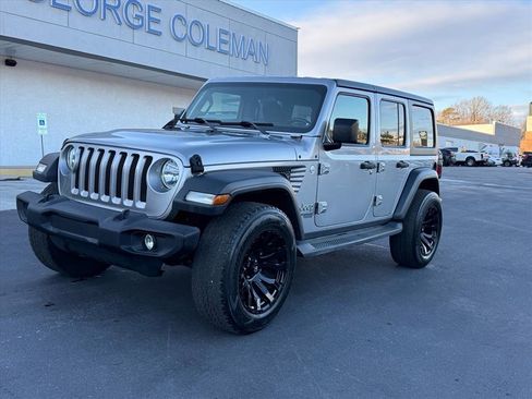 Used 2018 Jeep Wrangler Unlimited Sport S image 8