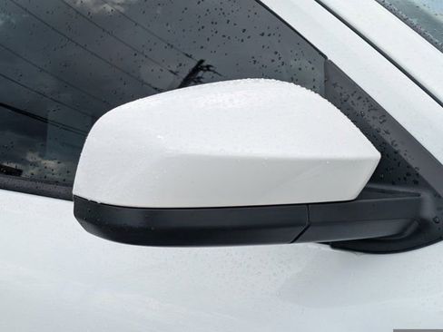 New 2025 Toyota Tacoma TRD Off-Road image 12