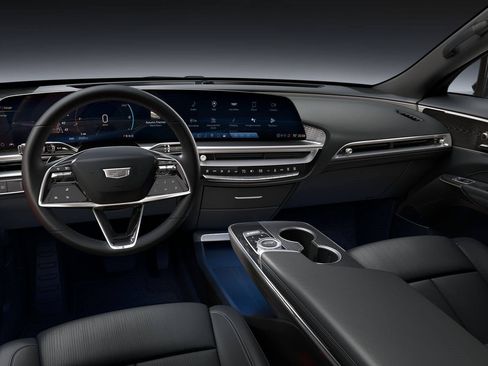 New 2025 Cadillac Lyriq Sport image 27