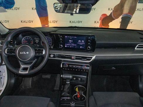 Used 2022 Kia K5 LXS FWD image 3