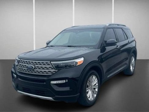 Used 2021 Ford Explorer Limited w/ Equipment Group 301A AWD/4WD image 14