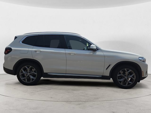 Used 2023 BMW X3 xDrive30i w/ Premium Package AWD/4WD image 4