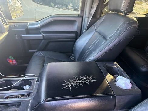 Used 2019 Ford F150 XLT w/ Equipment Group 302A Luxury RWD image 9