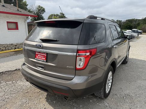 Used 2012 Ford Explorer XLT AWD/4WD image 3