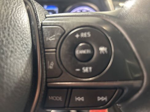 Used 2024 Toyota Camry SE image 25