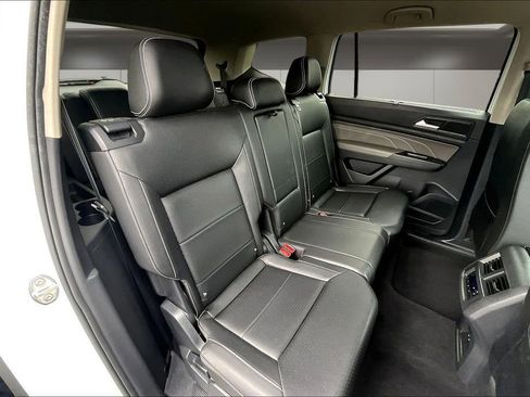 Used 2023 Volkswagen Atlas SE FWD image 25