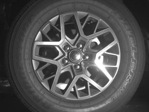 Used 2025 Jeep Wrangler Sahara image 12