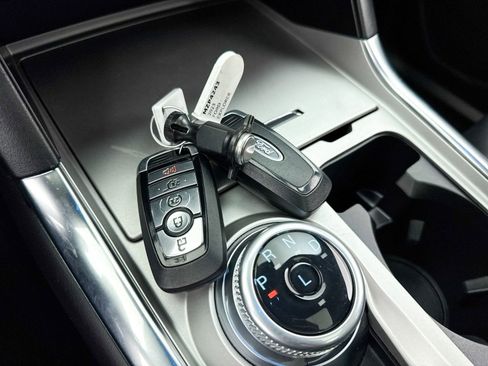 Used 2023 Ford Explorer Platinum w/ Technology Package image 43