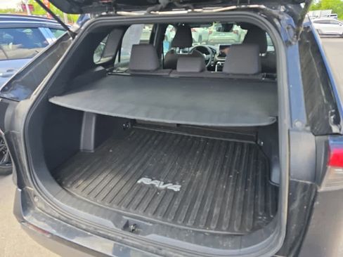 Used 2023 Toyota RAV4 SE w/ SE Grade Weather Package AWD/4WD image 8