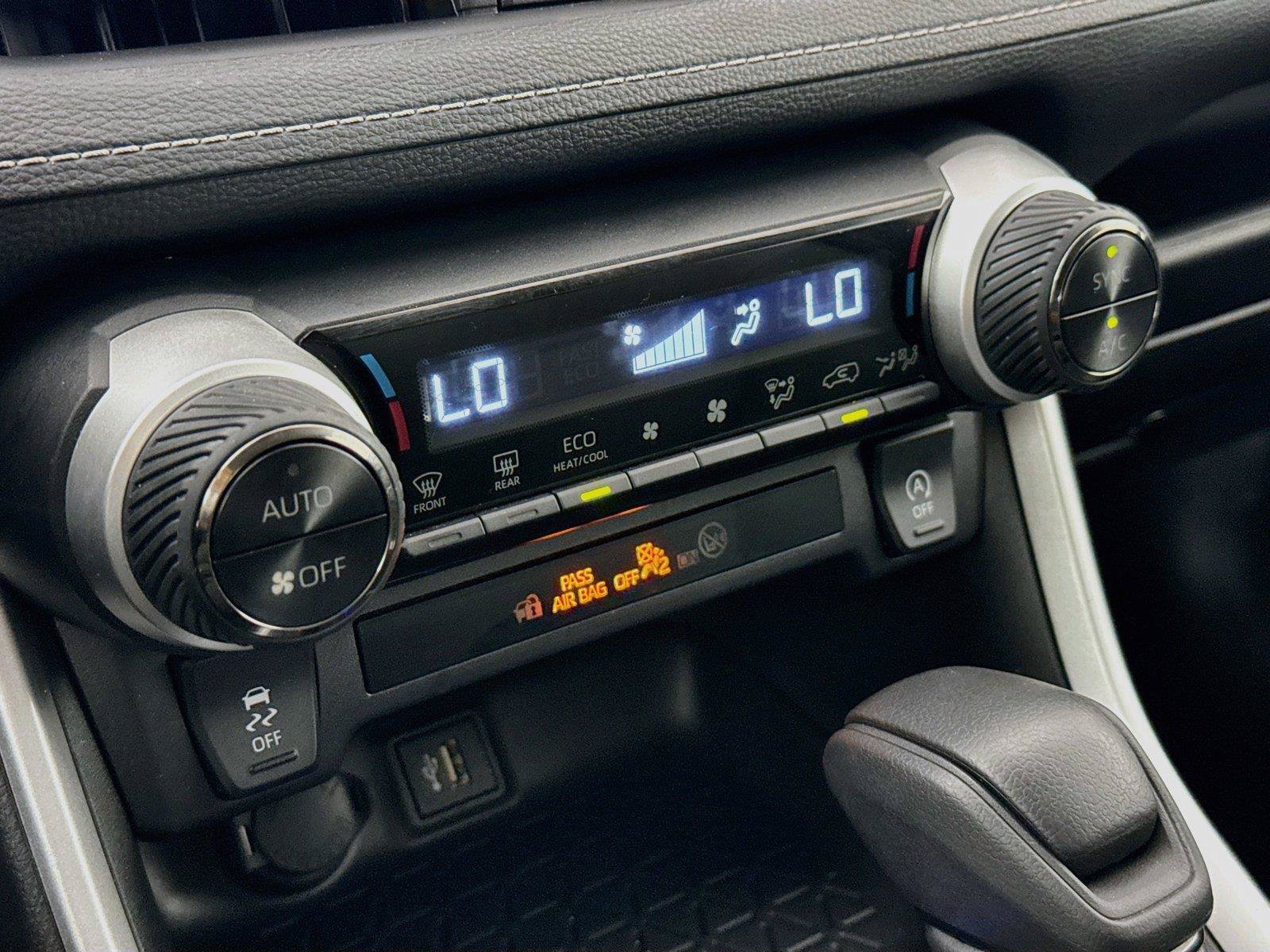Certified 2025 Toyota RAV4 XLE AWD/4WD image 24