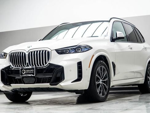 Used 2026 BMW X5 xDrive40i AWD/4WD image 10