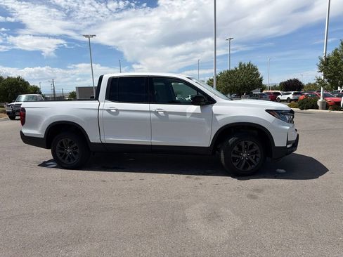Certified 2025 Honda Ridgeline Sport image 5
