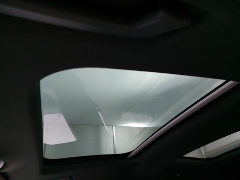 Used 2024 Porsche Panamera 4 image 32