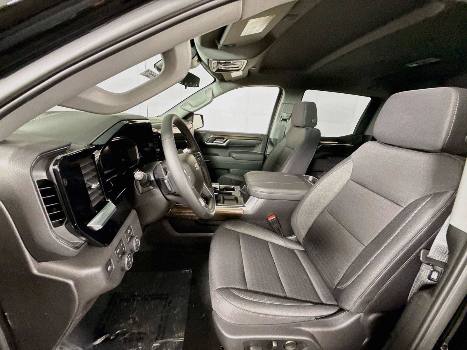 New 2026 Chevrolet Silverado 1500 RST w/ Z71 Off-Road Package AWD/4WD image 15