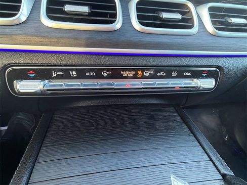 Certified 2023 Mercedes-Benz GLS 450 4MATIC image 17