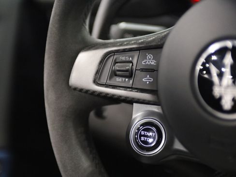 Used 2022 Maserati MC20 Coupe RWD image 24