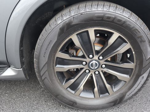 Used 2017 Nissan Armada Platinum image 30