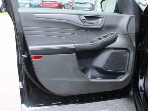 Used 2023 Ford Escape Active AWD/4WD image 10