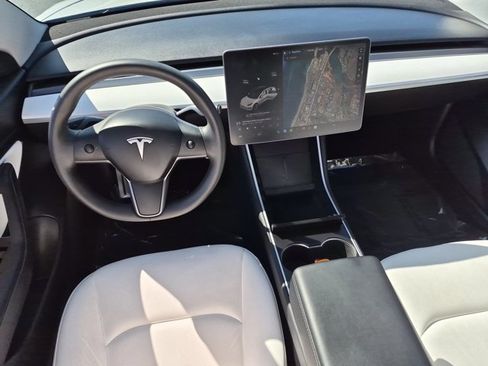Used 2020 Tesla Model 3 Long Range AWD/4WD image 19