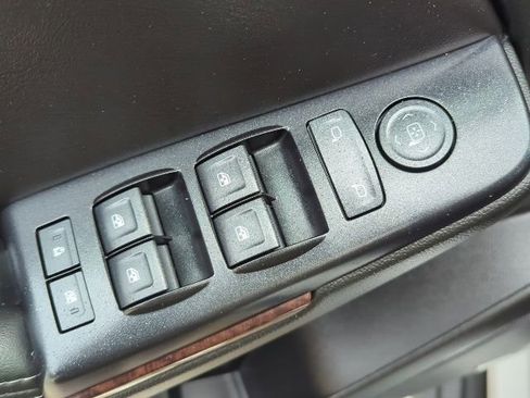 Certified 2018 GMC Yukon SLE w/ Convenience Package image 16