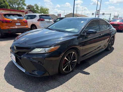 Used 2019 Toyota Camry XSE FWD image 3