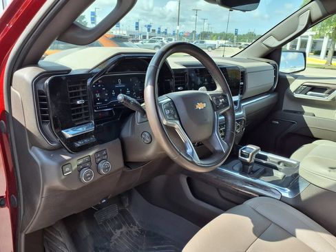 Used 2025 Chevrolet Silverado 1500 LTZ w/ LTZ Premium Package AWD/4WD image 15