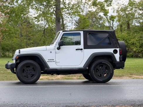 Used 2012 Jeep Wrangler Sport AWD/4WD image 3