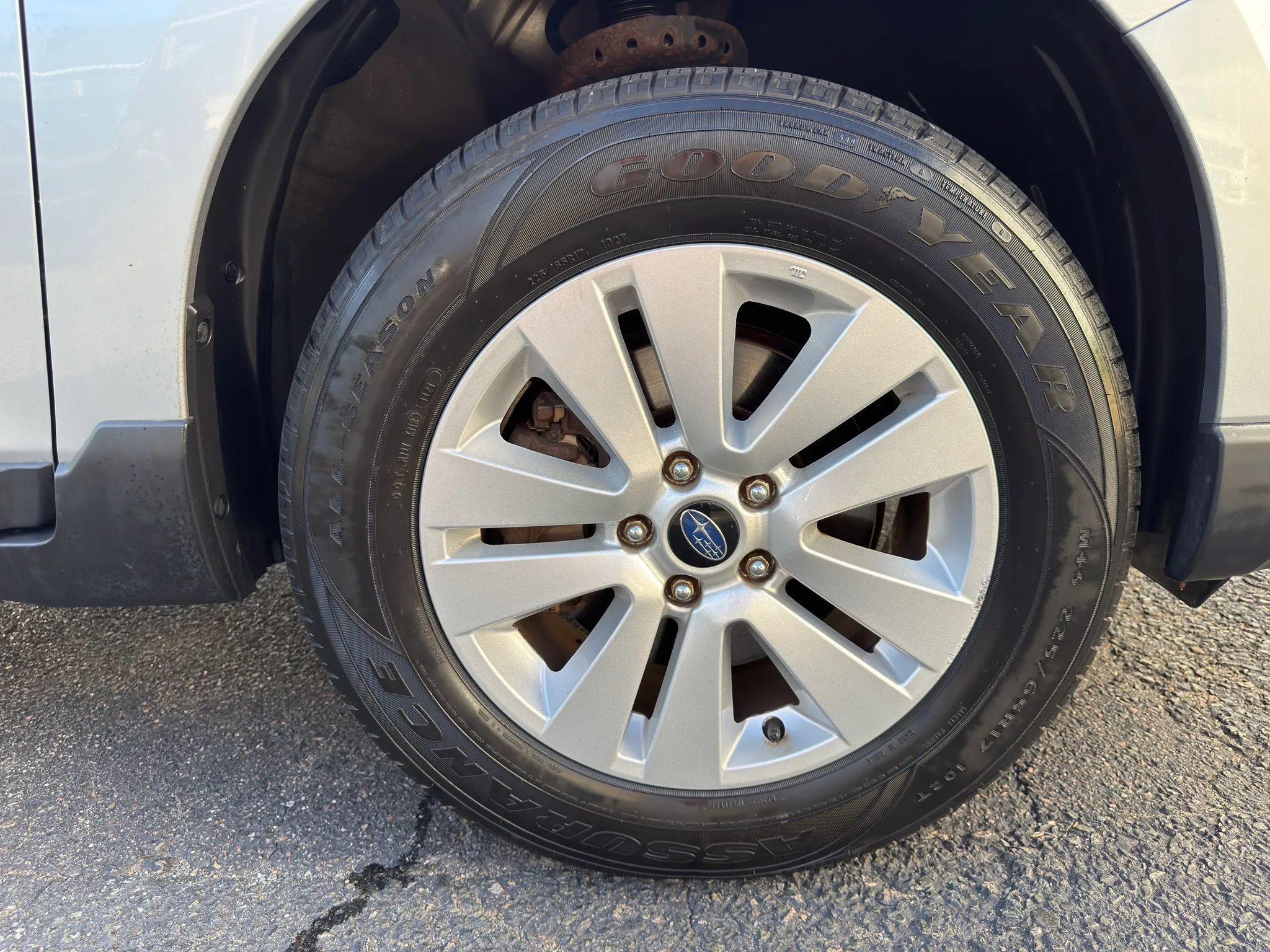 Used 2016 Subaru Outback 2.5i Premium AWD/4WD image 9