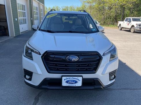 Used 2024 Subaru Forester Limited AWD/4WD image 2