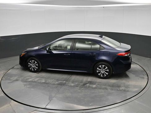 Used 2022 Toyota Corolla LE image 27