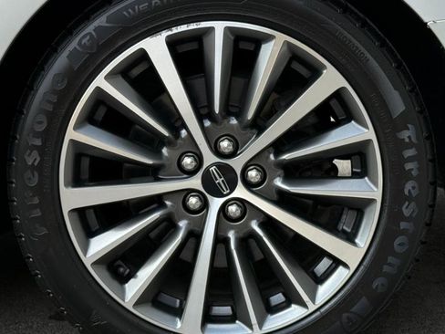 Used 2018 Lincoln MKZ Premiere FWD image 24