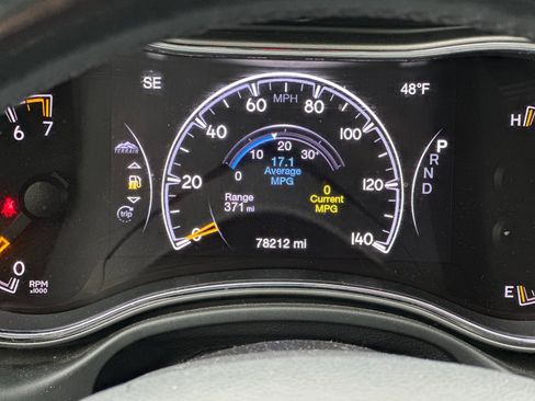 Used 2020 Jeep Grand Cherokee Laredo w/ 18" Wheel & 8.4" Radio Group image 26