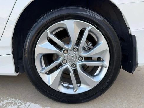 Used 2018 Honda Accord LX image 24