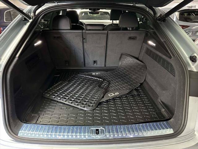 Used 2025 Audi Q8 Premium w/ Convenience Package AWD/4WD image 7