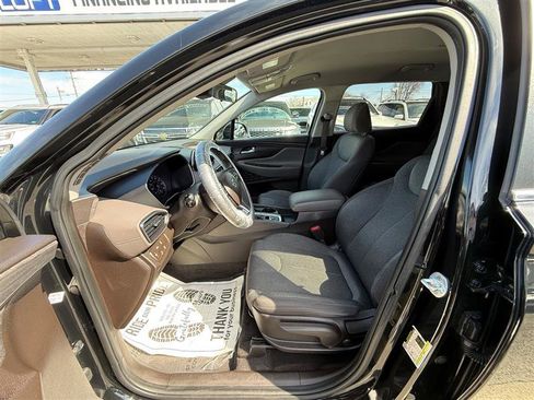 Used 2019 Hyundai Santa Fe SE image 18
