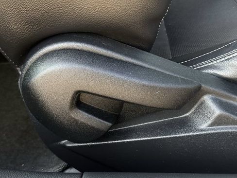 Used 2019 Ford Mustang Premium RWD image 27