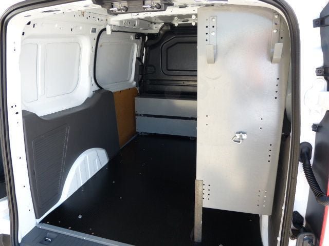 Used 2020 Ford Transit Connect XLT FWD image 17