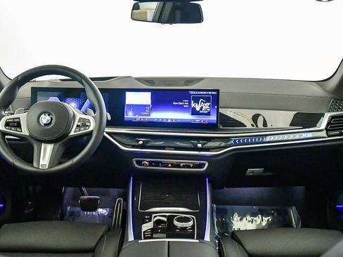 Used 2026 BMW X5 sDrive40i w/ M Sport Package image 15