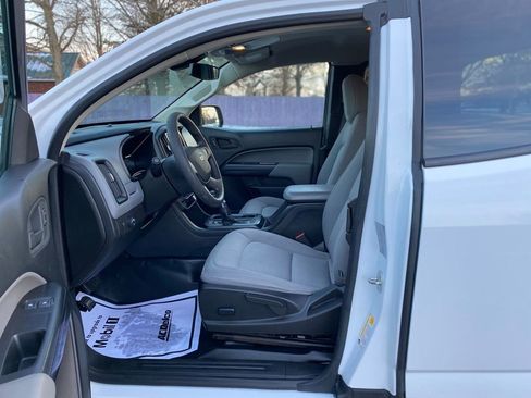 Used 2022 Chevrolet Colorado W/T image 23