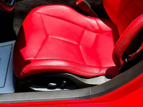 Used 2020 Chevrolet Corvette Stingray Coupe w/ Z51 Performance Package image 15