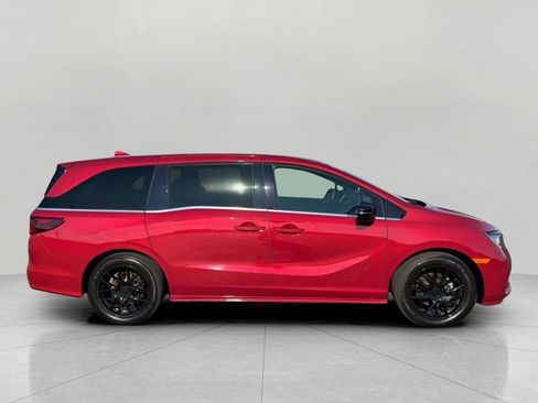 Used 2023 Honda Odyssey Sport image 8