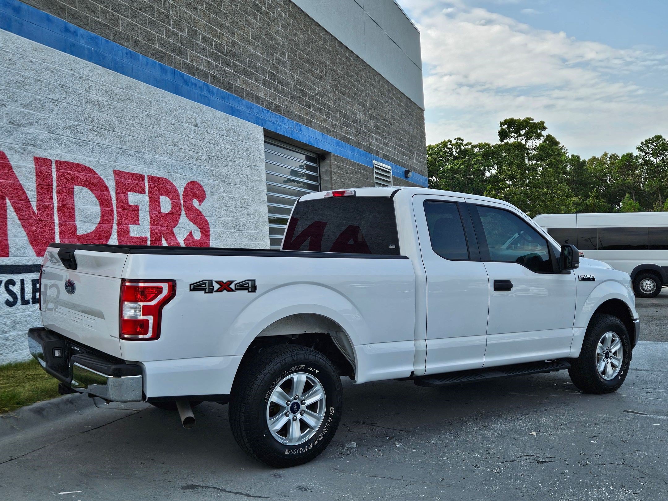 Used 2018 Ford F150 XLT w/ Equipment Group 301A Mid AWD/4WD image 7