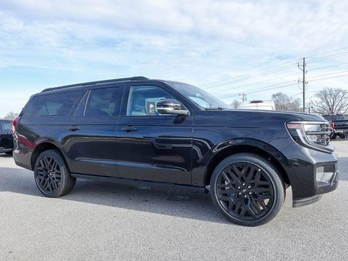New 2026 Ford Expedition Max Platinum image 7