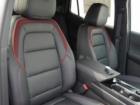 New 2026 Chevrolet Equinox RS image 23