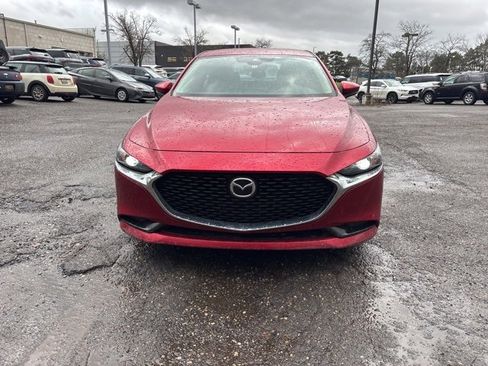 Used 2019 MAZDA MAZDA3 Sedan w/ Preferred Package image 2